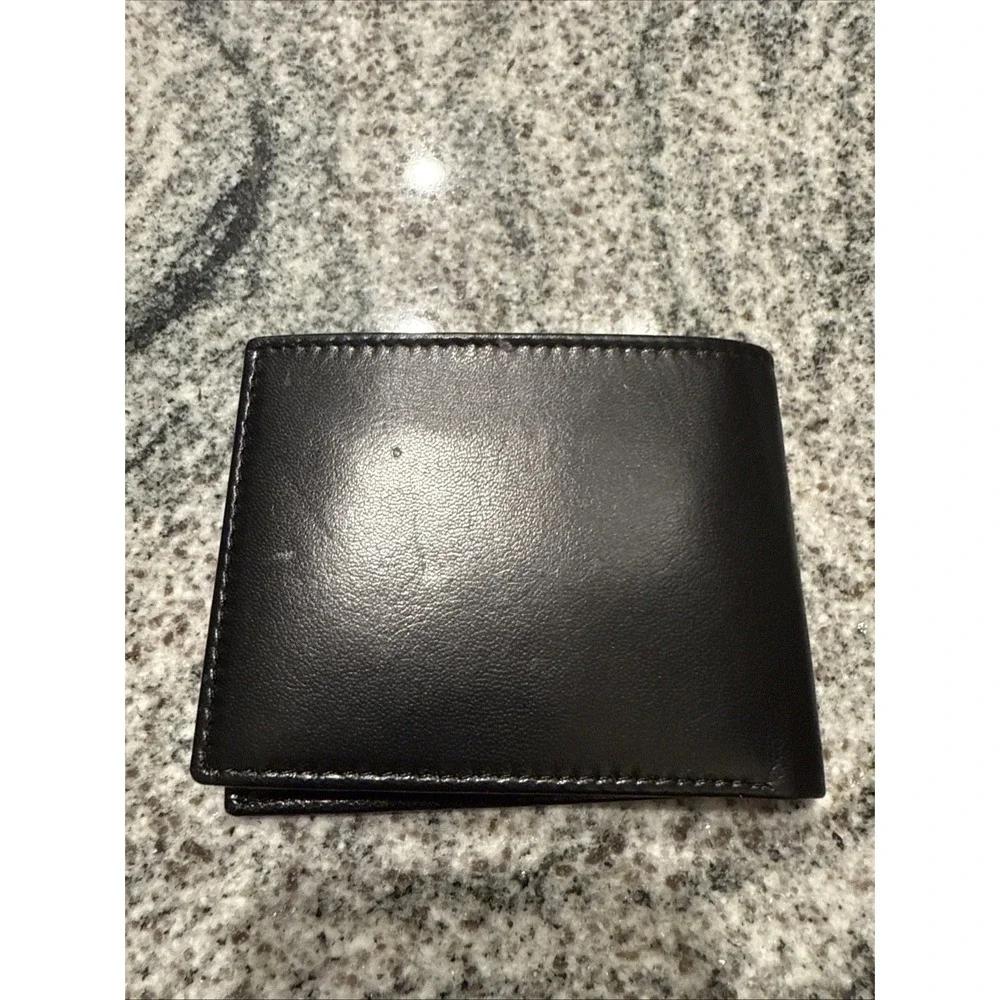 Steve Madden Men's Bi‎ - Fold Black Leather Wallet With Flip ID RFID Card Holder